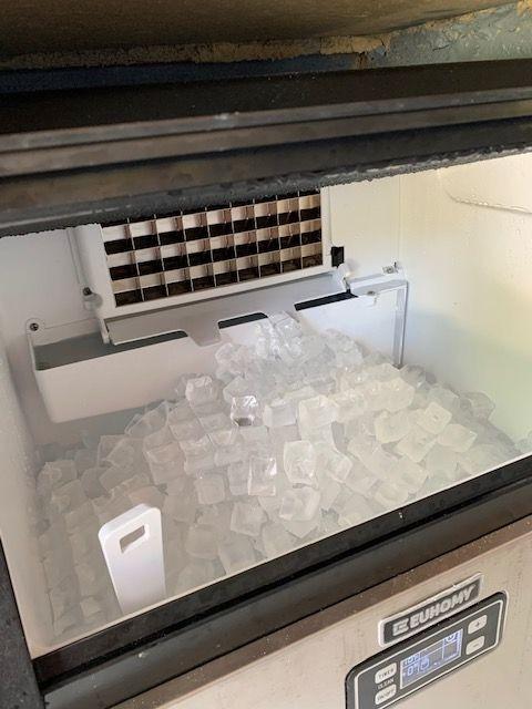 EUHOMY Commercial Ice Maker Machine, 100lbs/24H Stainless Steel Under Counter ice Machine with 33lbs Ice Storage Capacity, Freestanding Ice Maker. customer photo 2