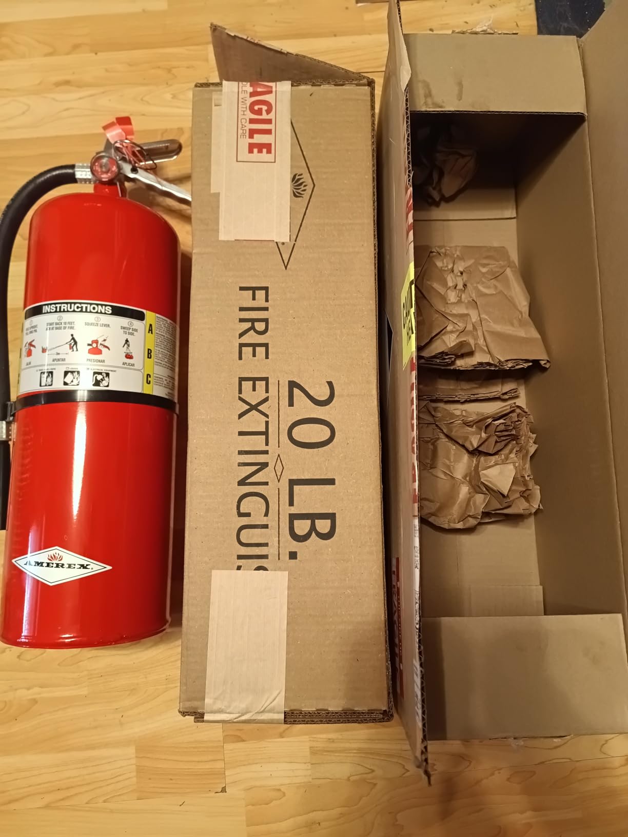 Amerex B456, 10lb ABC Dry Chemical Class A B C Multi-Purpose 10 Pound Fire Extinguisher with Wall Bracket customer photo 2