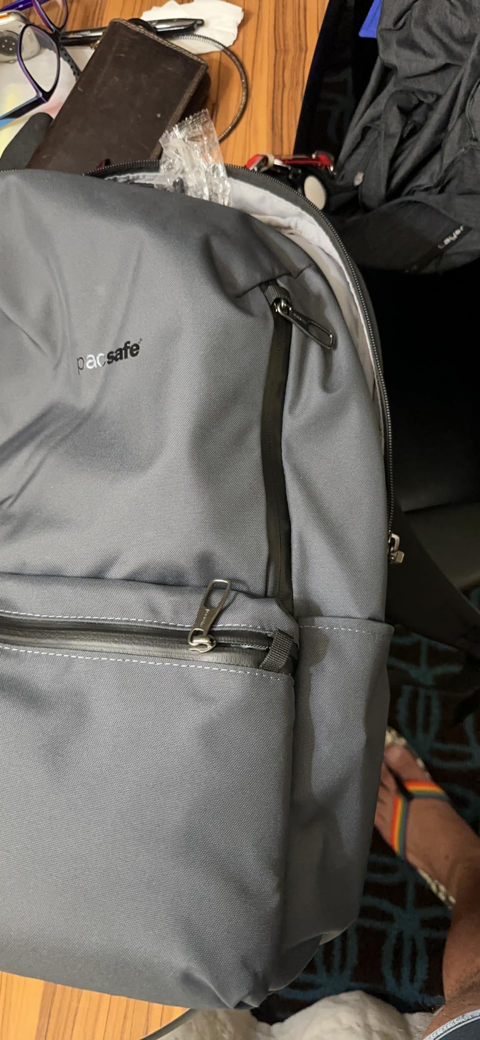 Pacsafe Metrosafe X Anti Theft 20L Backpack - with Padded 15