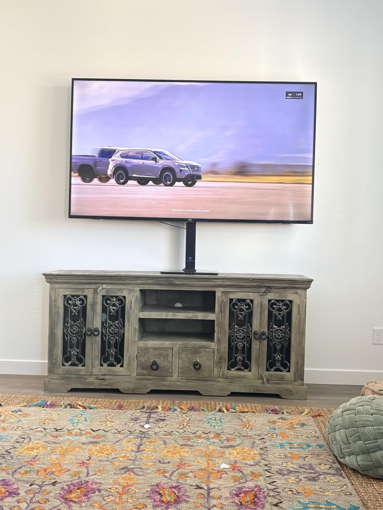 PERLESMITH Universal Swivel TV Stand for 32-75 inch TVs to 99lbs with Legs customer photo 2