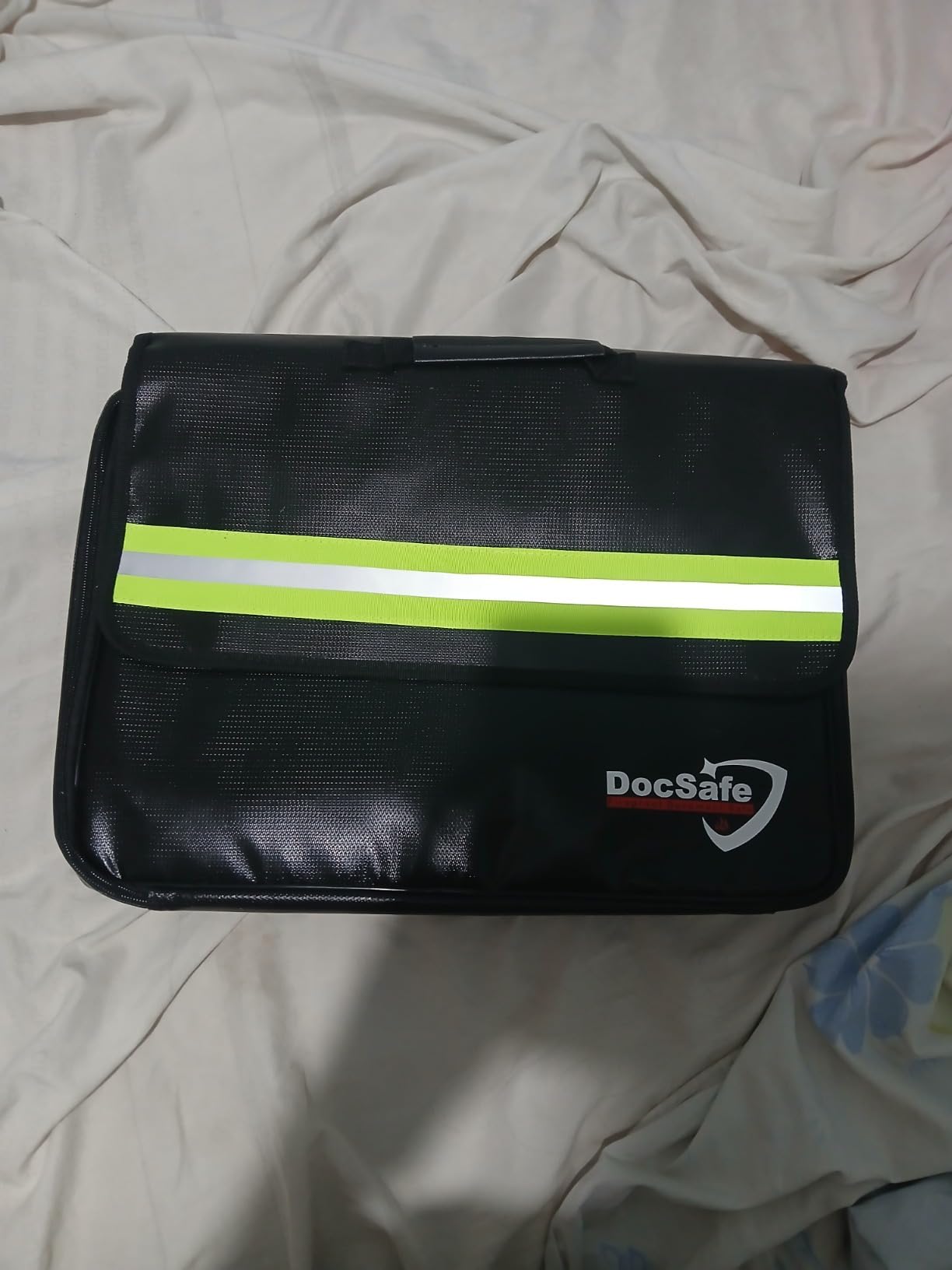 DocSafe Fireproof Document Bag with Multiple Pockets,5200°F Large (17”x12.5”x7.2”) File Organizer Fireproof Waterproof Bag Important Document Holder Home Office Portable Filing Storage for Valuables customer photo 1