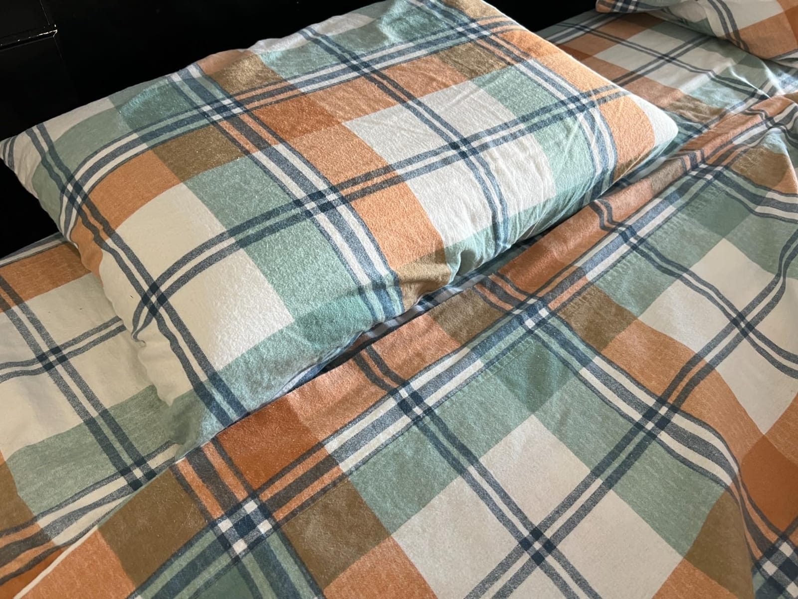 LANE LINEN Flannel Bed Sheets Queen Size - 100% Cotton Breathable - White customer photo 1