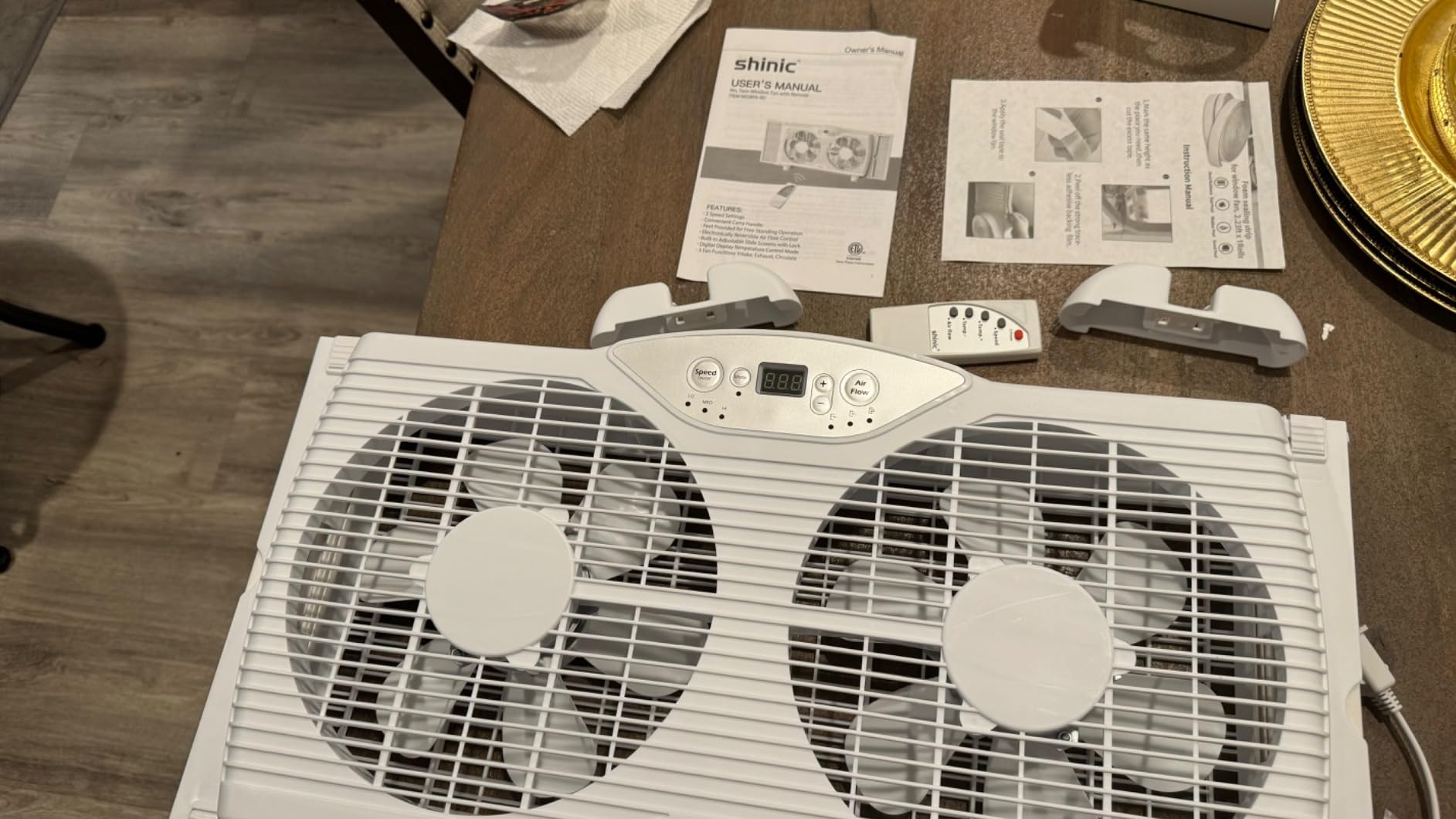 shinic Twin Window Fan, 9-Inch Blades Reversible Airflow, Thermostat Control, 3 Speeds, 3 Functions, 23.5