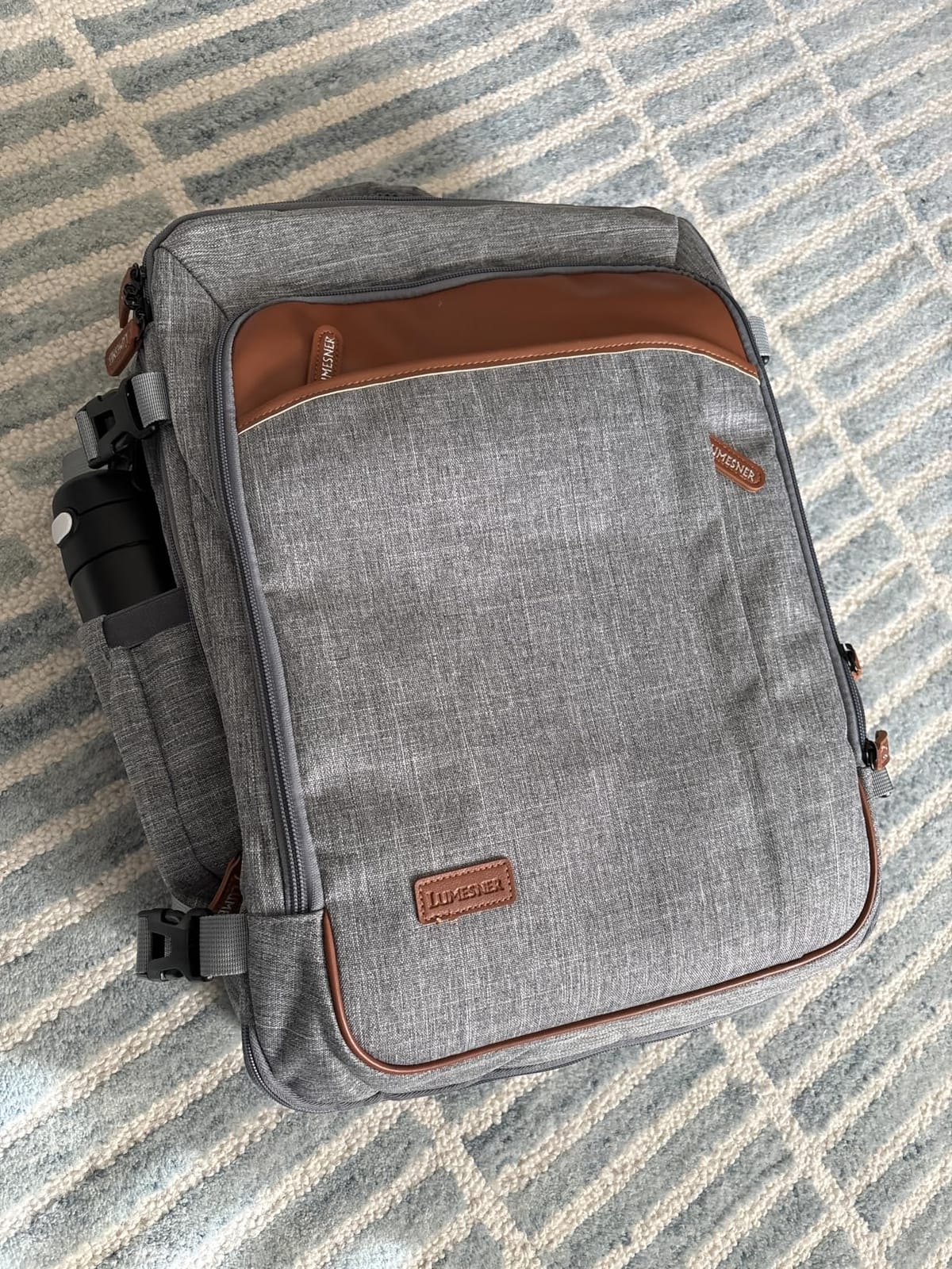 Lumesner 40L Expandable Travel Backpack, Carry On Backpack Flight Approved customer photo 1