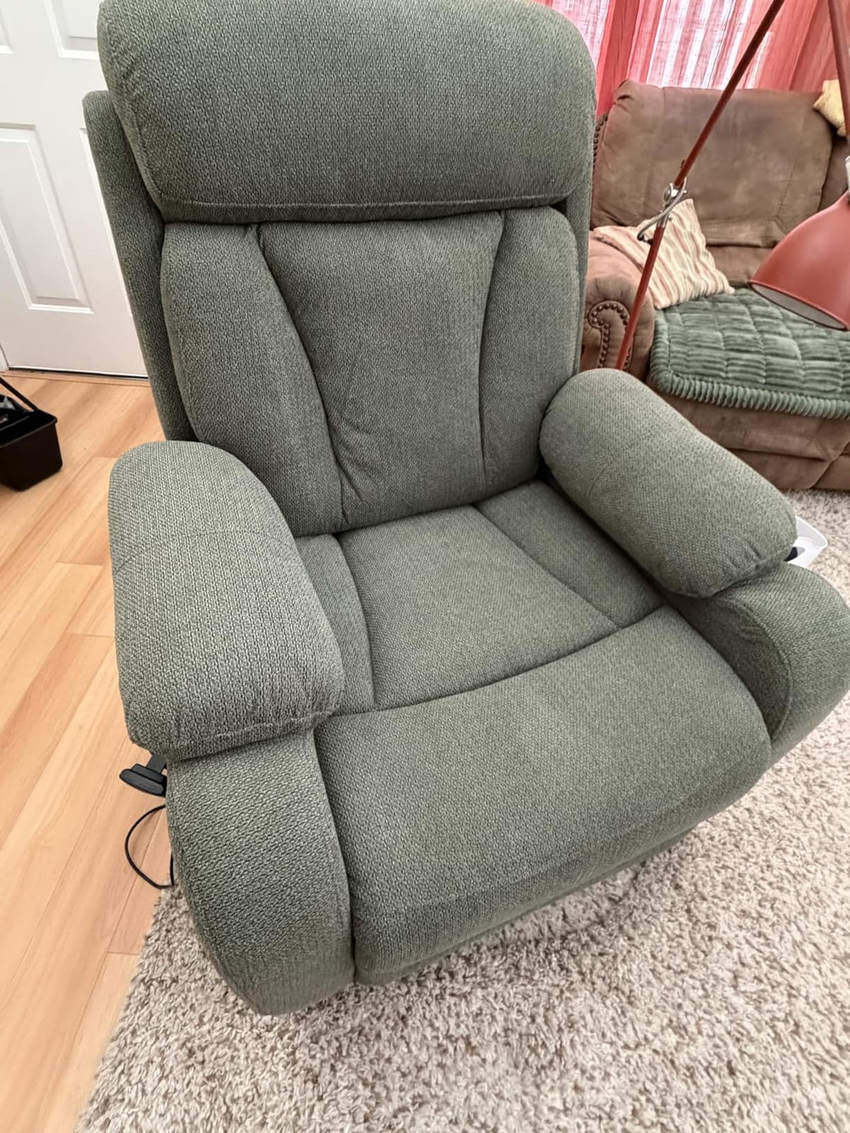 cinkehome Small Power Lift Recliner for Elderly, Lift Chair Recliners, Electric Recliner Chairs for Seniors, Remote Control, Adjustable, Side Pocket (Navy Blue) customer photo 1