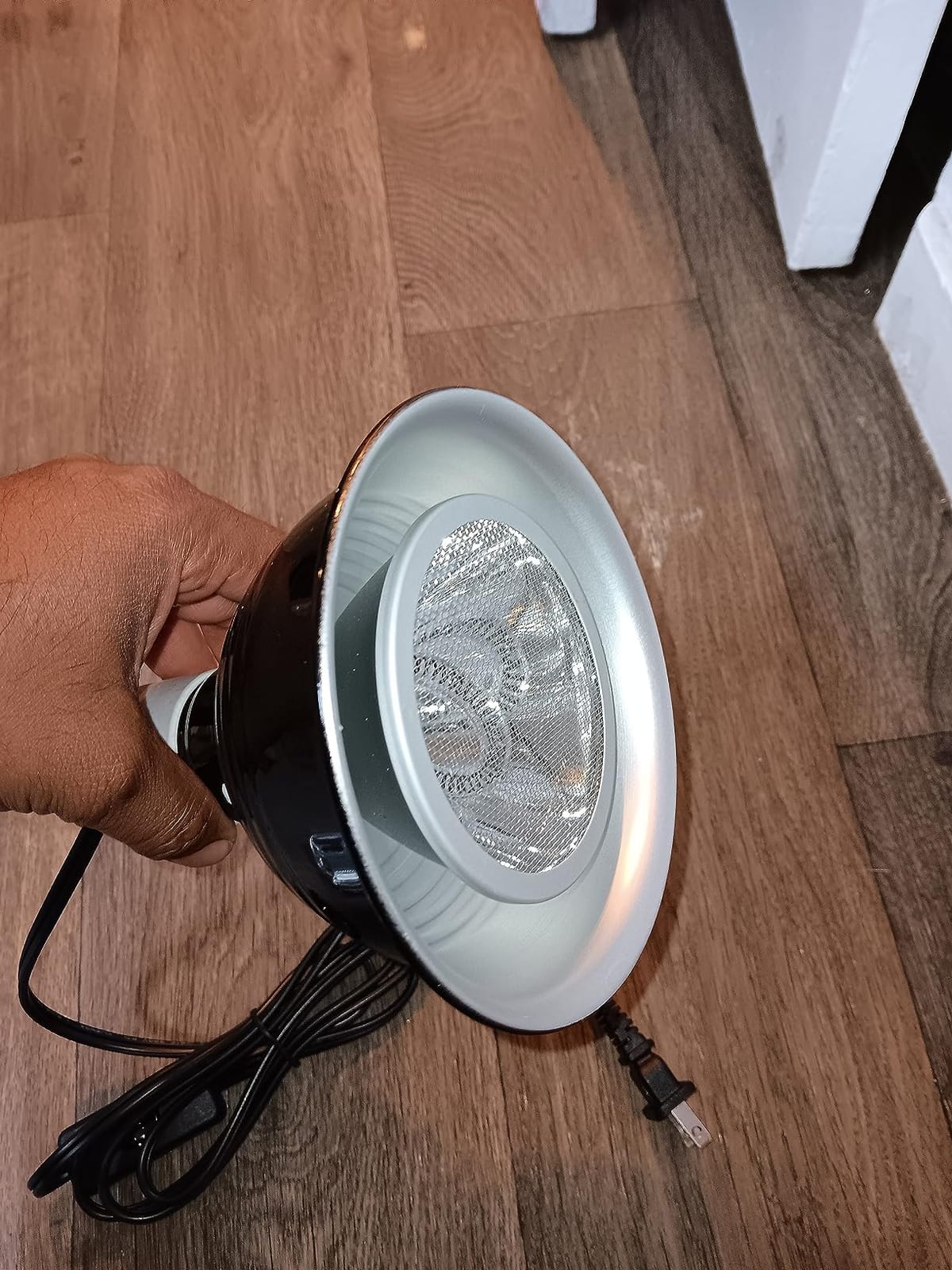Fluker's Deep Thermal Heat Lamp for Reptiles with Carbon Infrared Technology, for All Reptile Tanks, Great for Basking, 75 Watt customer photo 2