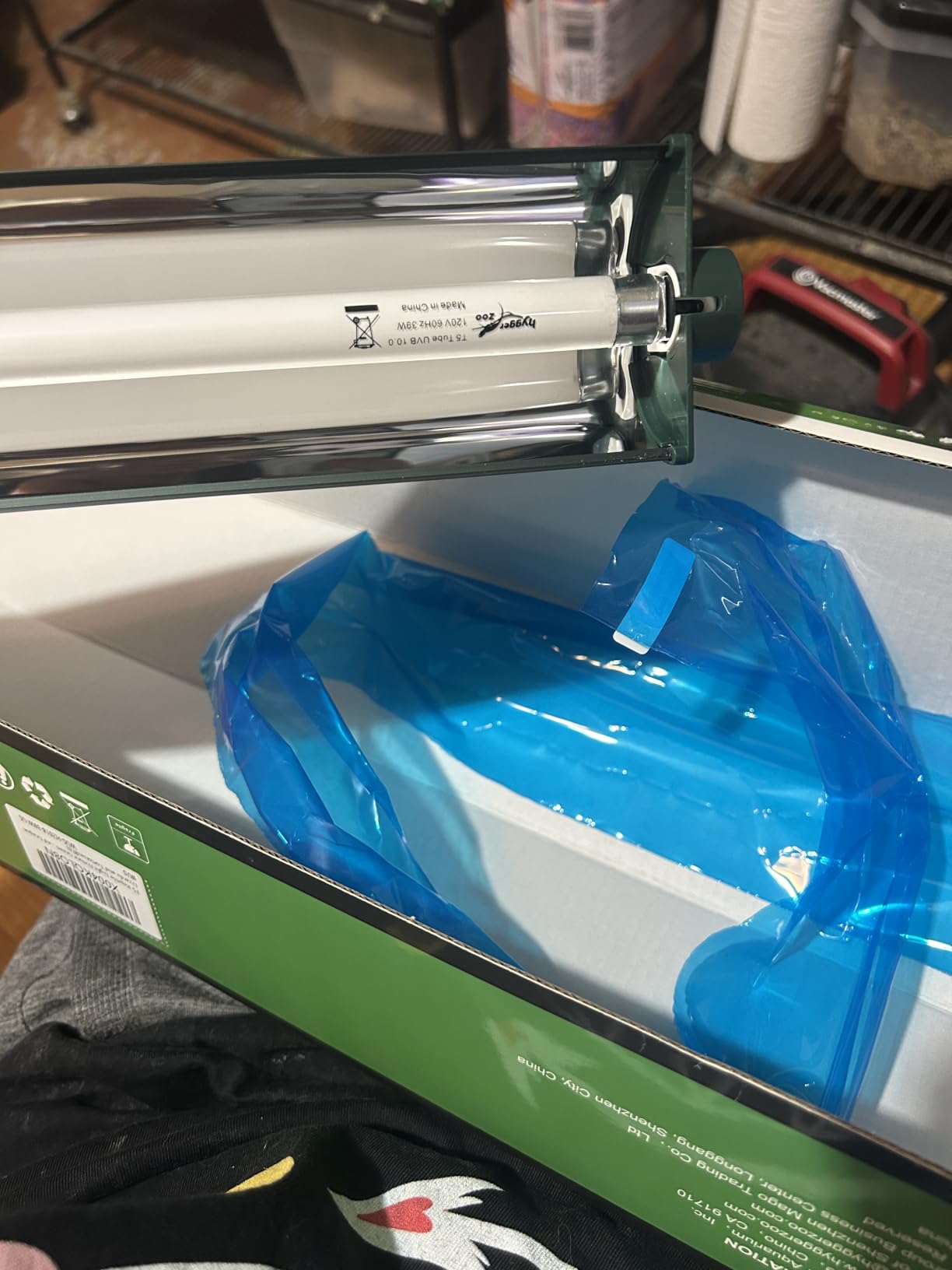 T5 Reptile Light Fixture Combo Kit 24W Light Fixture Reptile Terrarium Hood 10.0 UVB Light Bulb Fluorescent Tube Ideal for Tropical and Deserts Such as Bearded Dragon Lizards and Tortoises customer photo 2
