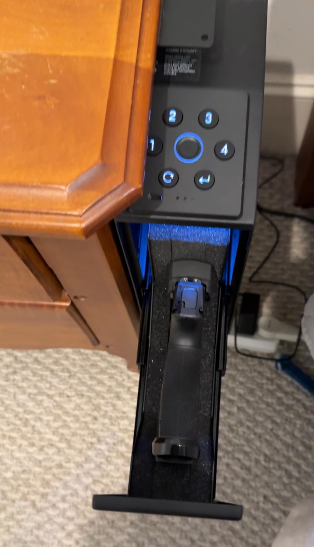 PINEWORLD Biometric Figerprint Handgun Safe with Sliding Door&Keypad&Key customer photo 1