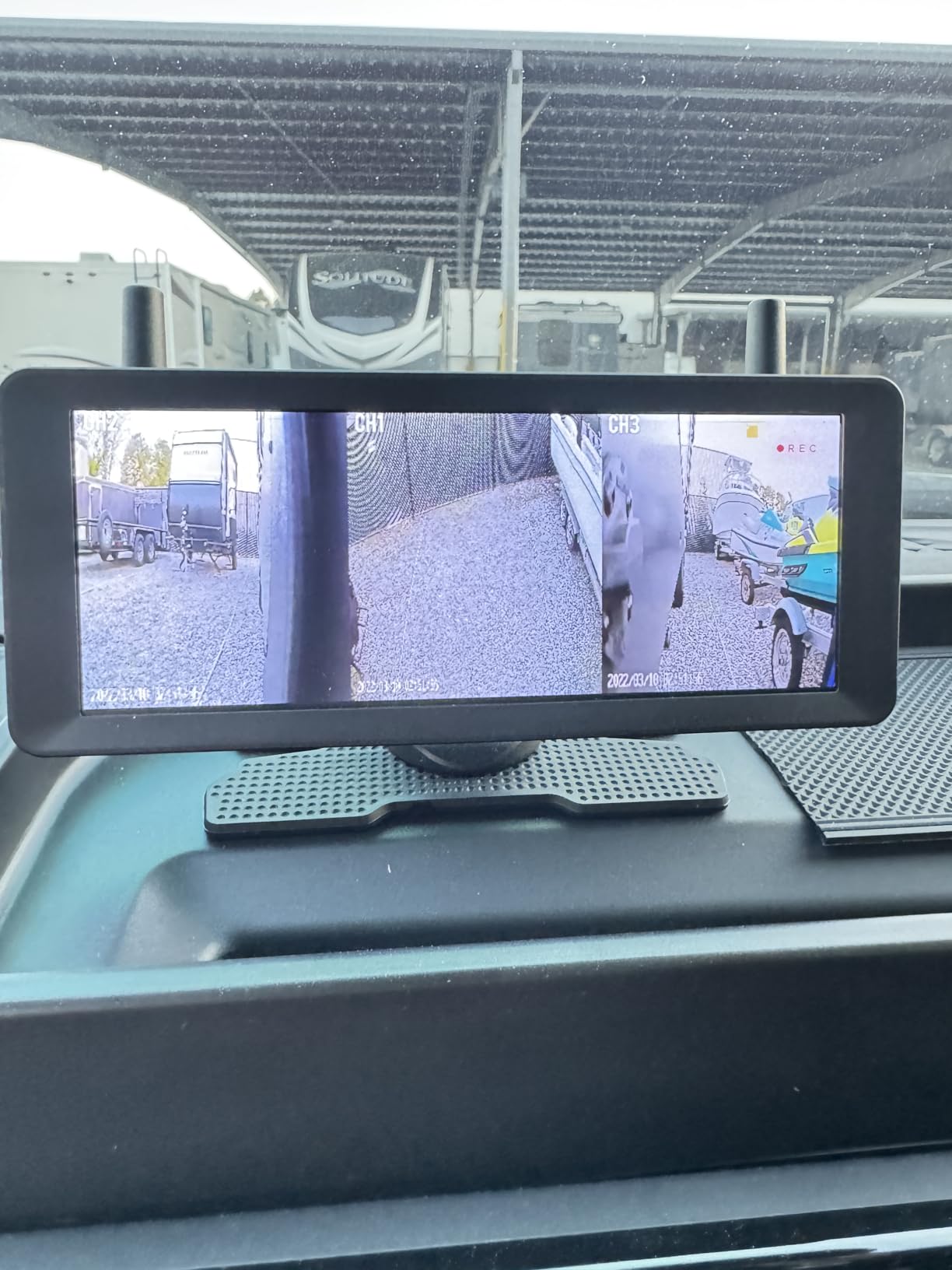 AUTO-VOX RV Backup Camera Wireless Plug and Play Compatible with Most RV customer photo 1