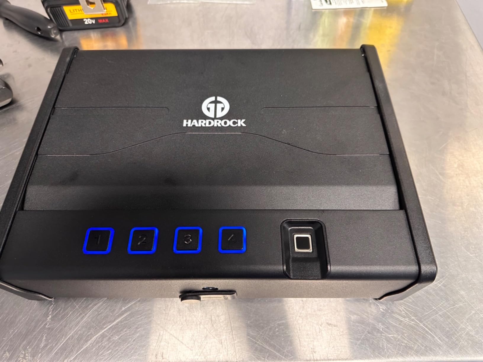 XPEDITION 24 Gun Fireproof Safe for Rifles and Pistols,Gun Cabinet with Keypad/Key Access, Fire and Water Safe with Combination Lock,Gun Safes for Rifles and Shotguns Includes Power Strip customer photo 2