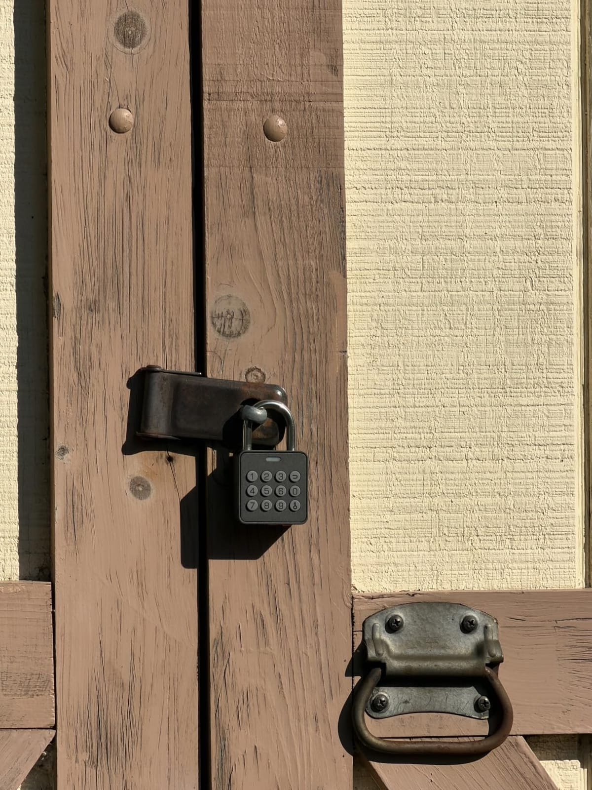 Eseesmart Fingerprint Locker Lock with Code, Combination Padlock Smart Fingerprint Biometric Keyless Combo Lock Waterproof for Outdoor Fence Gate Shed Gym School Locker Storage customer photo 1