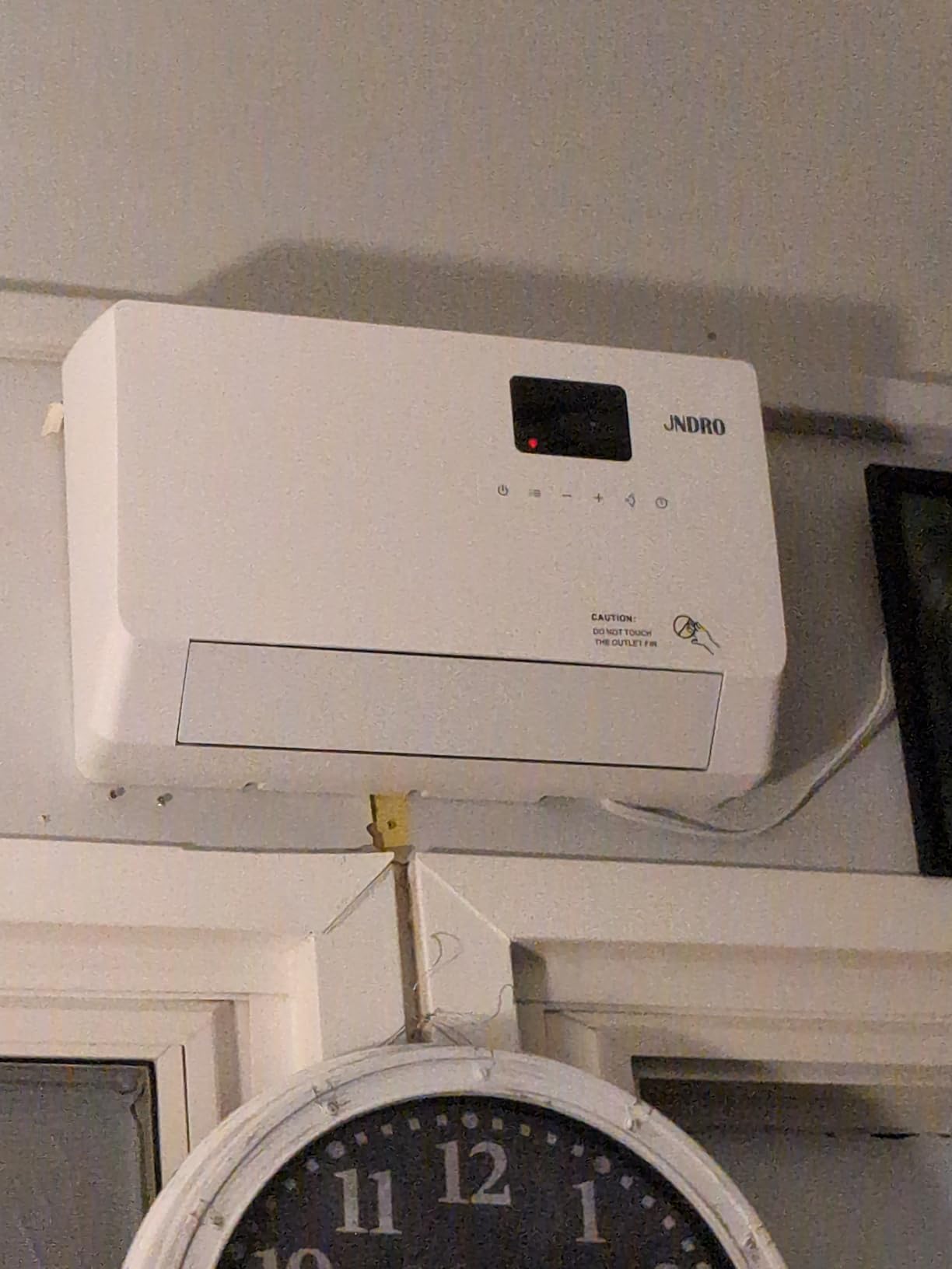 JNDRO Wall-Mounted Space Heater with Thermostat and Remote Control customer photo 1