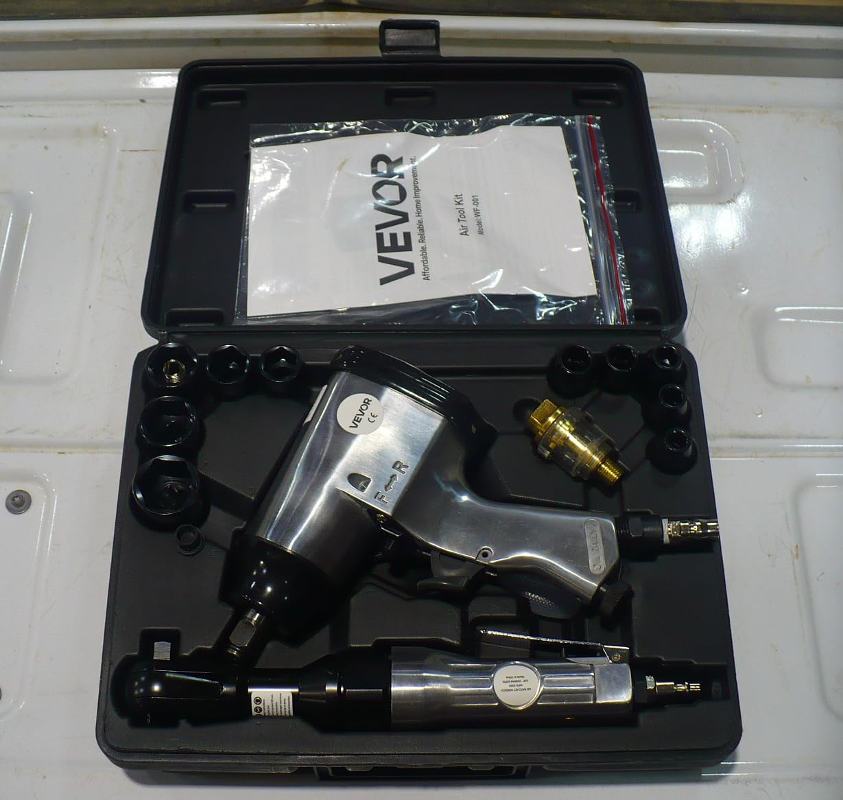 VEVOR 71 Pieces Pro Air Tool and Accessories Kit - 1/2