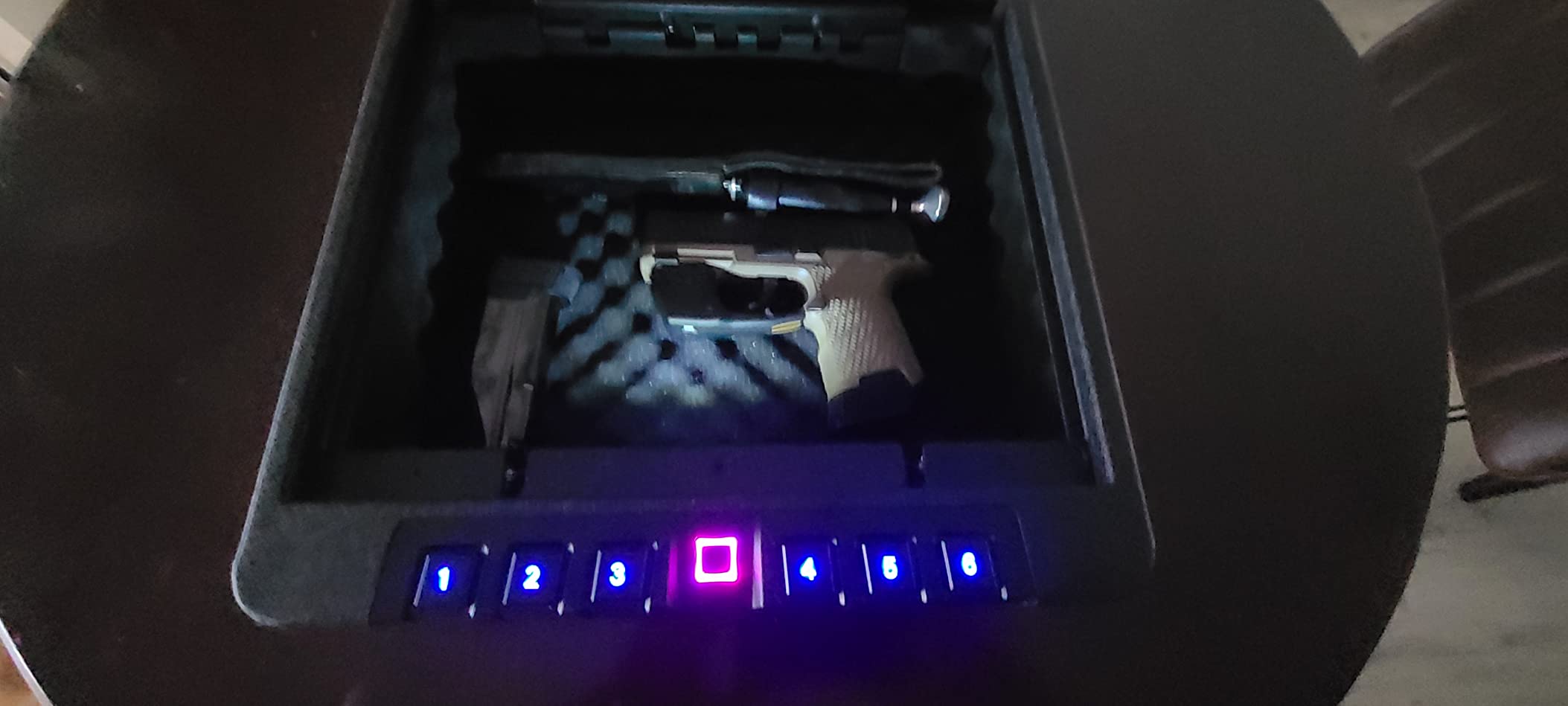XDeer Biometric Gun Safe for Handgun, Slider Bedside Handgun Safe customer photo 1