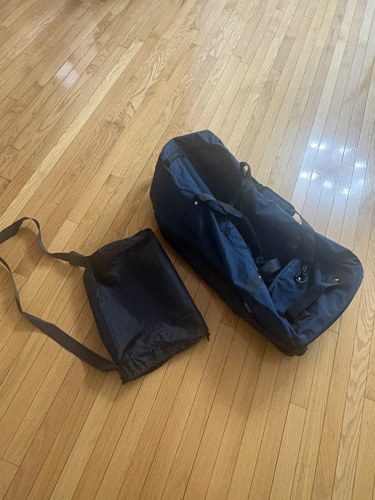 Rolling Duffle Bag with Wheels,110L/140L Expandable Soft-Sided Foldable Duffle Bag with 2 Rubber Wheels,Packable 32” Rolling Carry-On with Pockets & Compartments(Black red) customer photo 2