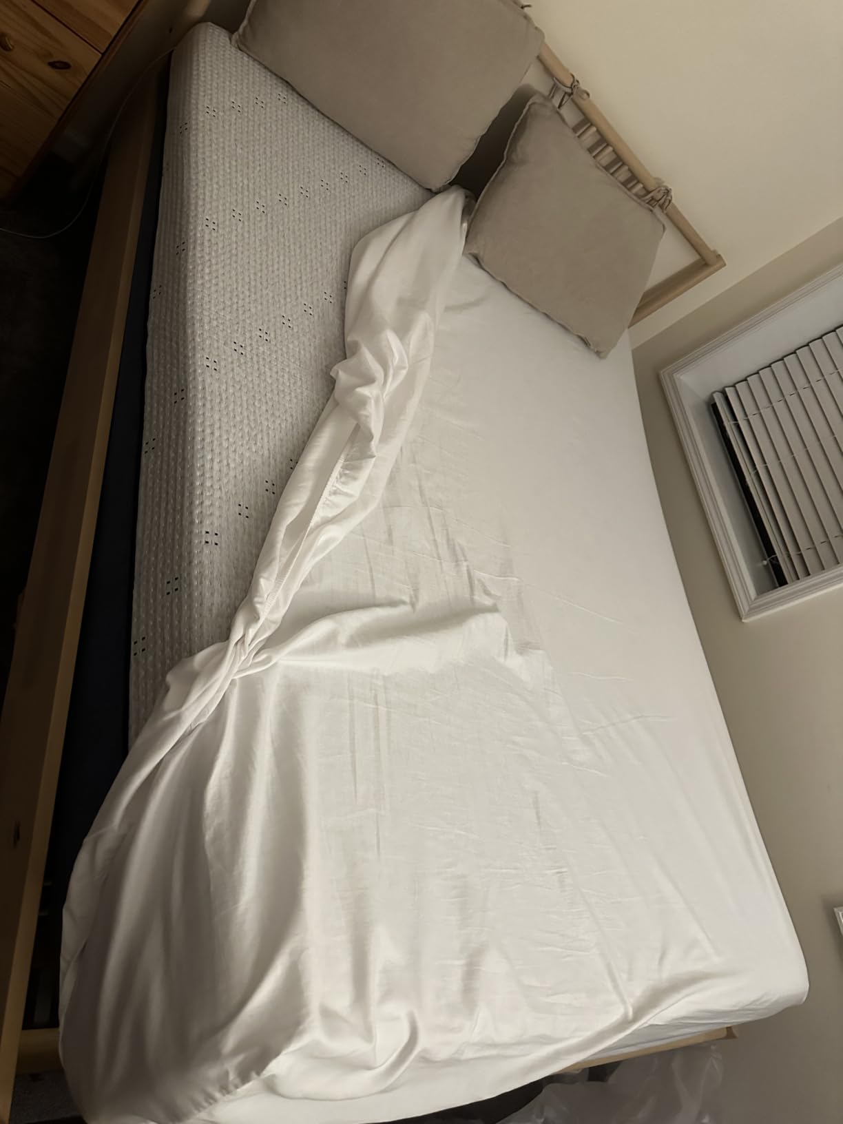 Dyonery RV Mattress Short Queen 10 Inch Gel Memory Foam Medium Support customer photo 2