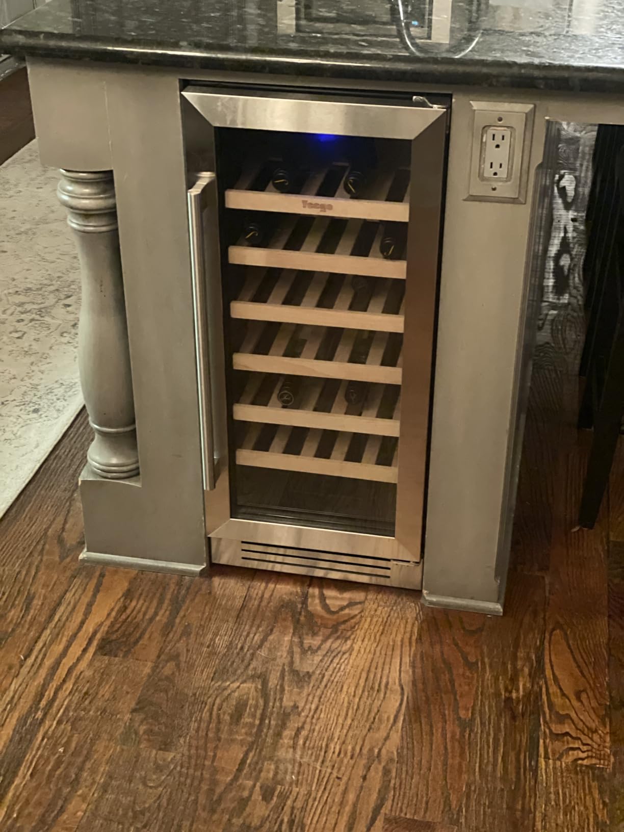 Yeego 30 Inch Wine and Beverage Refrigerator with 80 Can and 33 Bottle customer photo 1